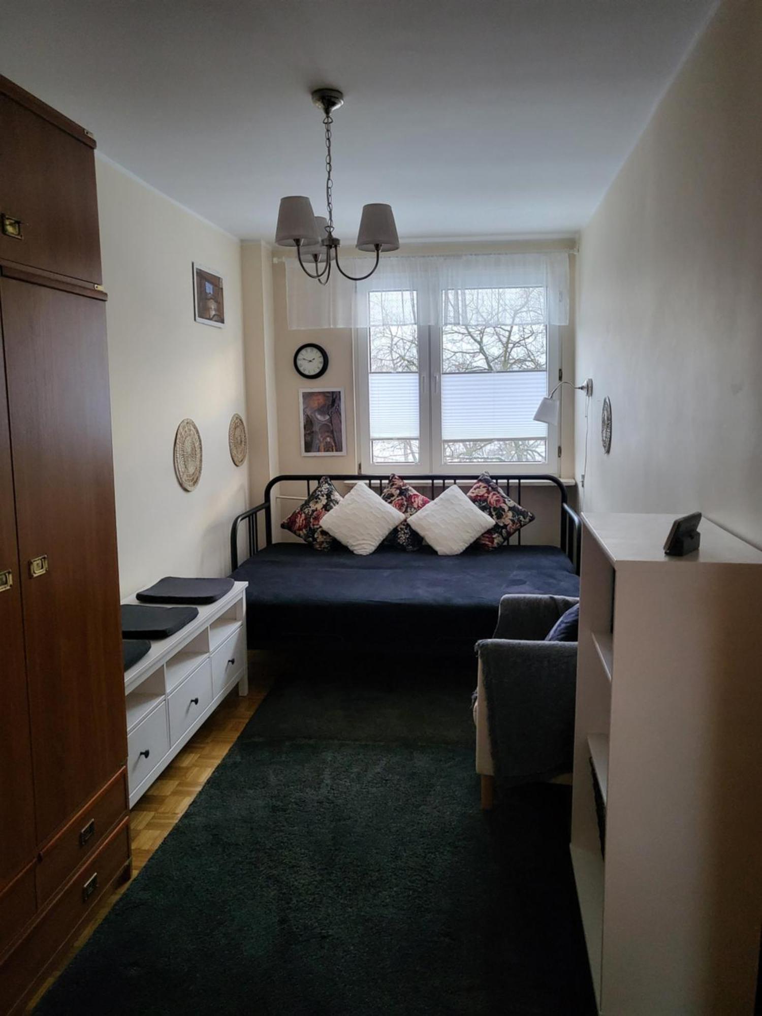 Przytulne Mieszkanie Wola Duchacka Lägenhet Krasków Exteriör bild