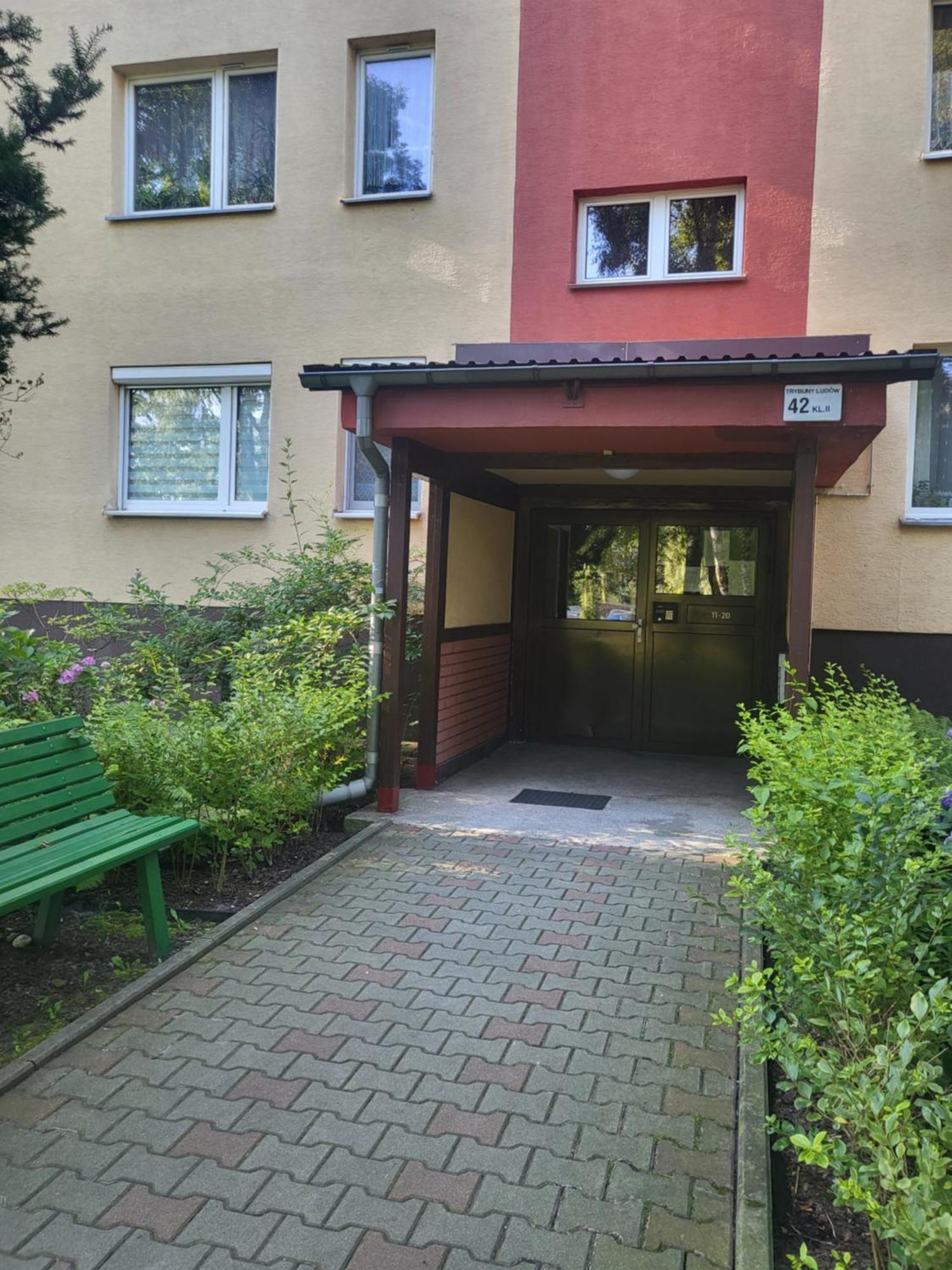 Przytulne Mieszkanie Wola Duchacka Lägenhet Krasków Exteriör bild
